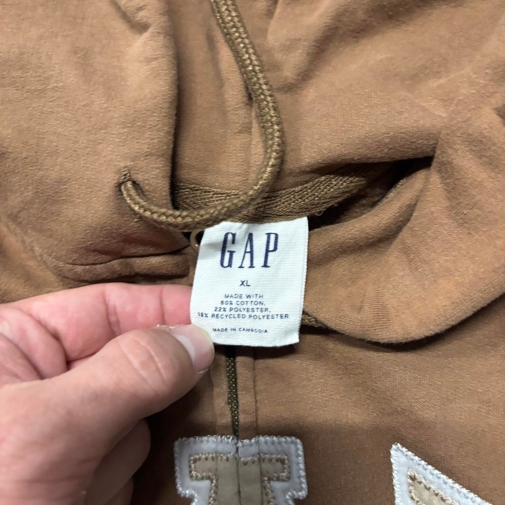 Vintage Y2K/2000s Light Brown Gap Spellout Zip Up Hoodie! - Picture 7 of 8